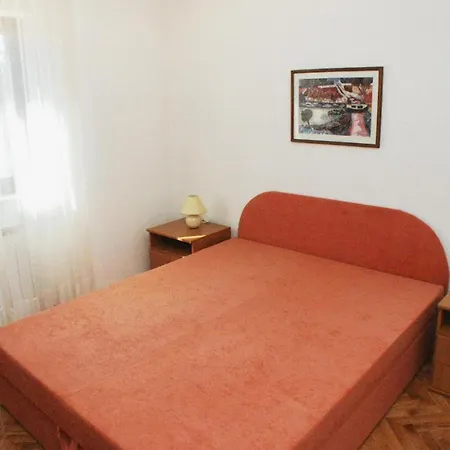 Businci 2053b Apartamento